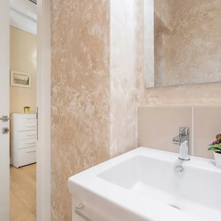 Wine Barolo Apartment *